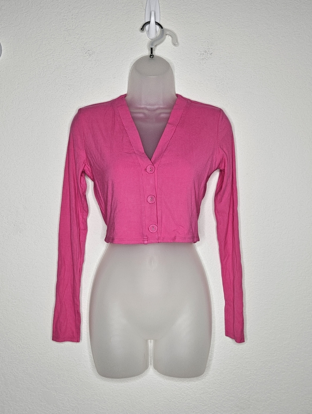 Naked Wardrobe Hot Pink Ribbed Cropped Cardigan Top Size M NWOT Barbiecore Y2K